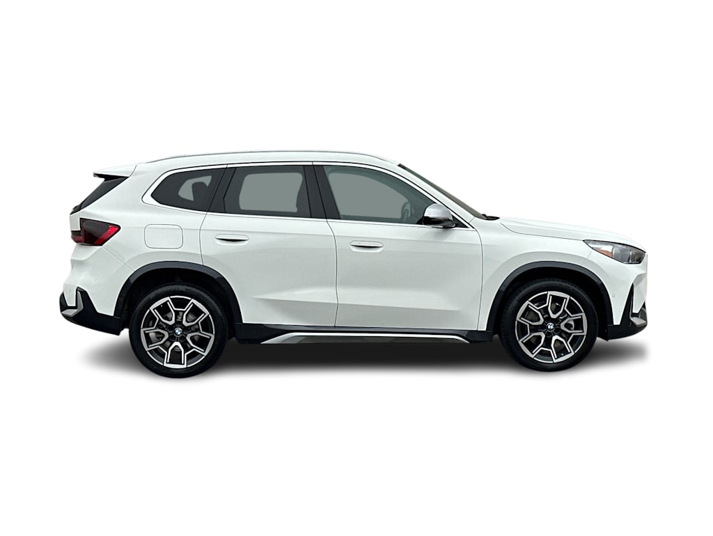 Thumbnail: 2023 BMW X1 - 20