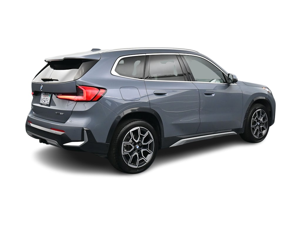 Thumbnail: 2026 BMW X1 - 15