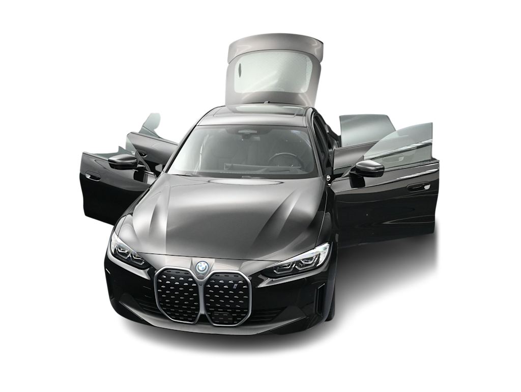 Thumbnail: 2023 BMW i4 - 32
