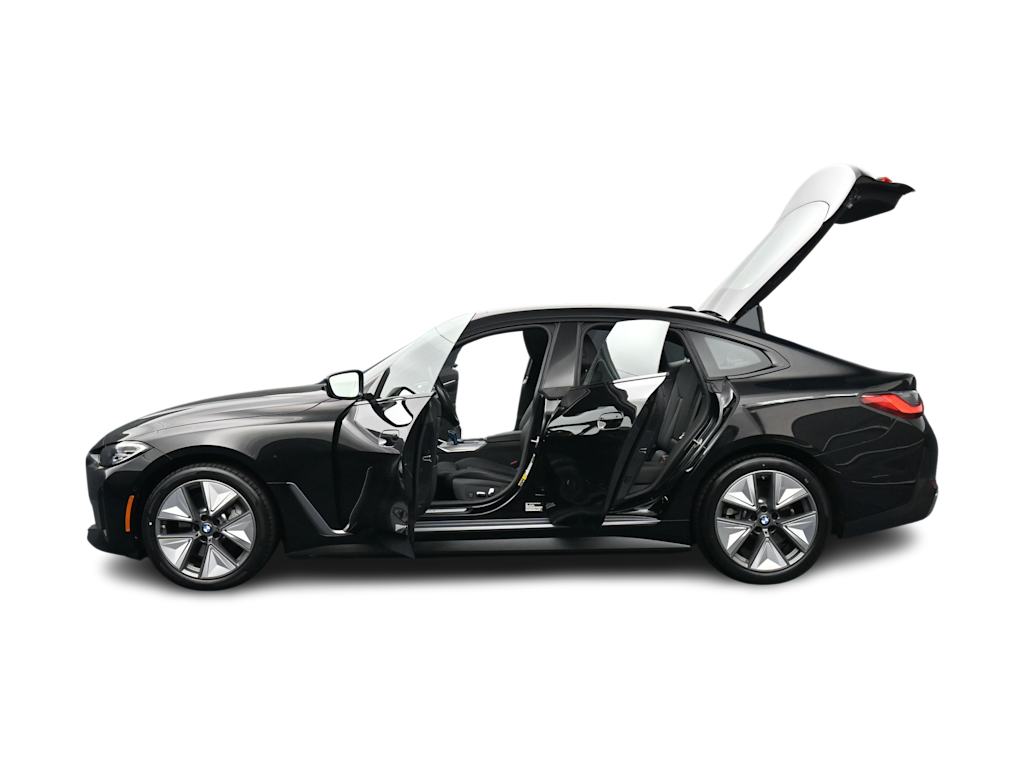 Thumbnail: 2023 BMW i4 - 35