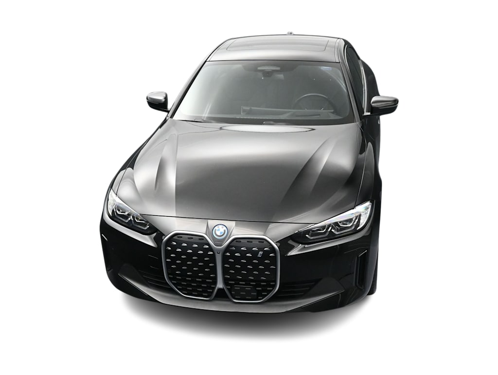 Thumbnail: 2023 BMW i4 - 17