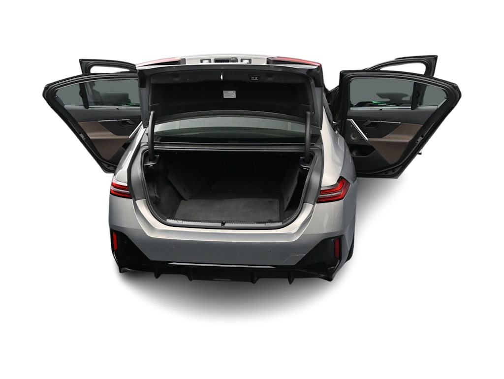 Thumbnail: 2024 BMW i5 - 34
