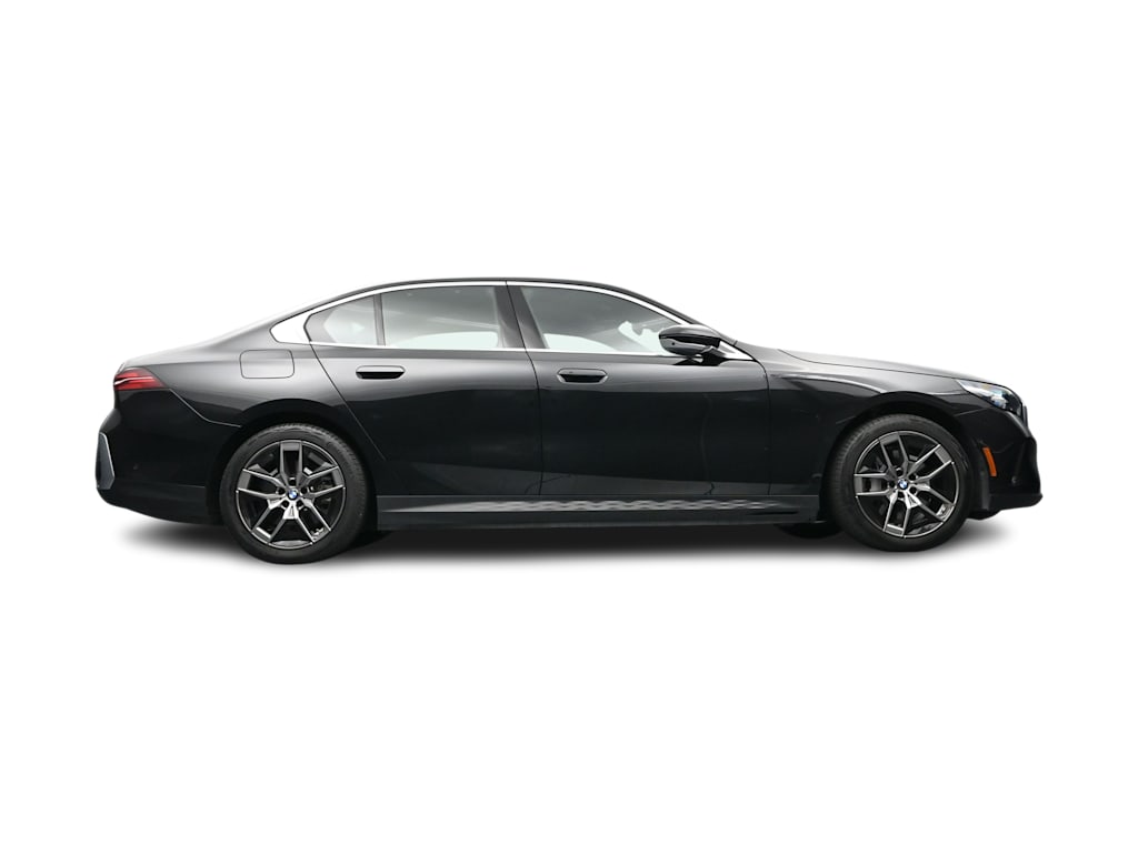 Thumbnail: 2026 BMW i5 - 28