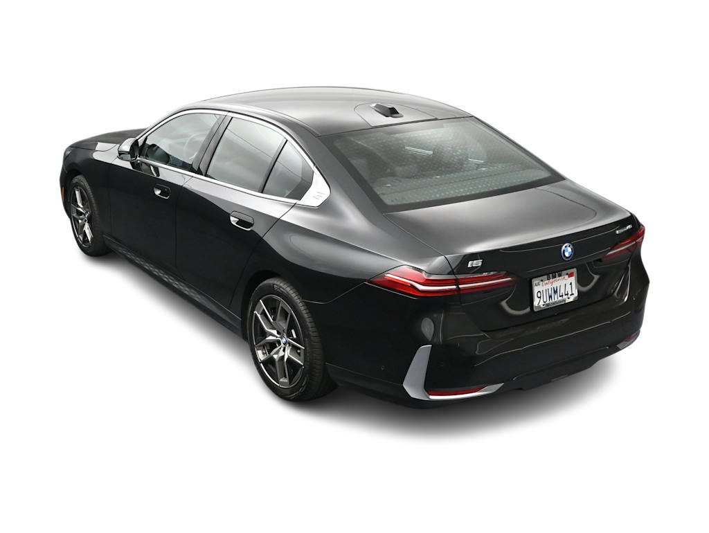 Thumbnail: 2026 BMW i5 - 23