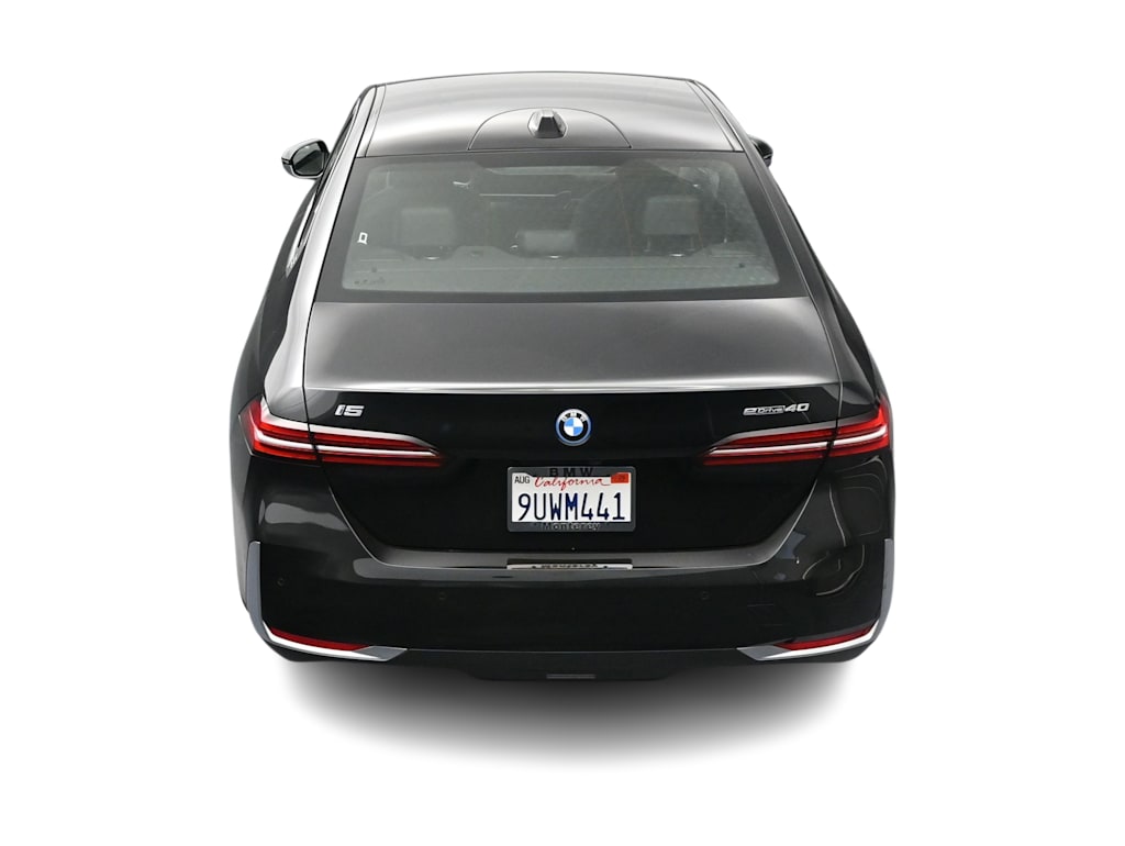 Thumbnail: 2026 BMW i5 - 22