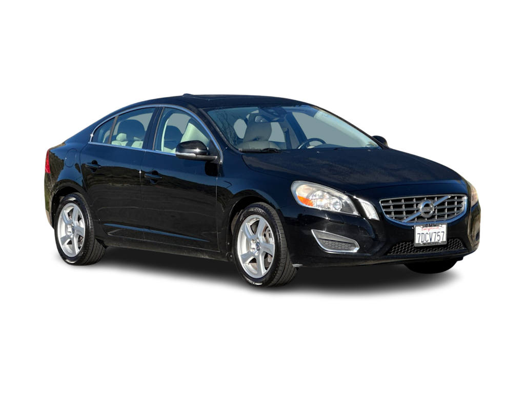 Thumbnail: 2013 Volvo S60 - 16