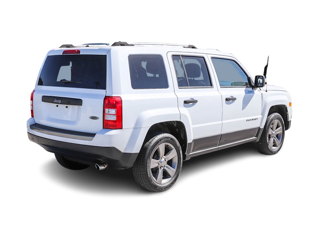 Thumbnail: 2016 Jeep Patriot - 16