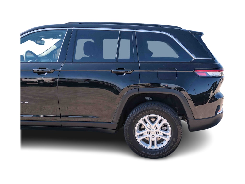 Thumbnail: 2024 Jeep Grand Cherokee - 16