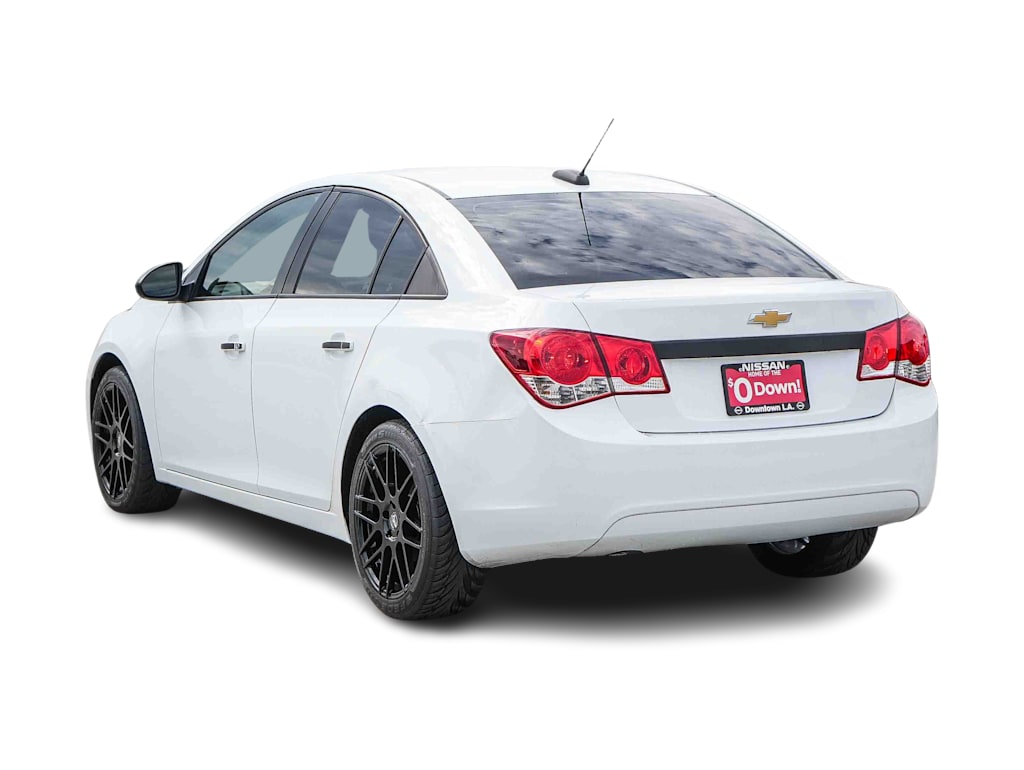 Thumbnail: 2016 Chevrolet Cruze - 3
