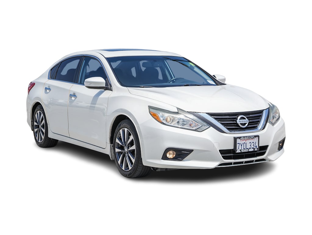 Thumbnail: 2016 Nissan Altima - 12