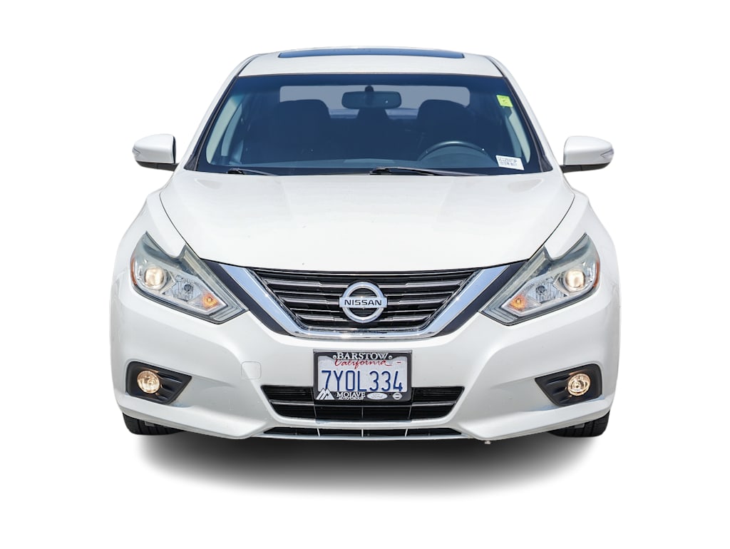 Thumbnail: 2016 Nissan Altima - 5