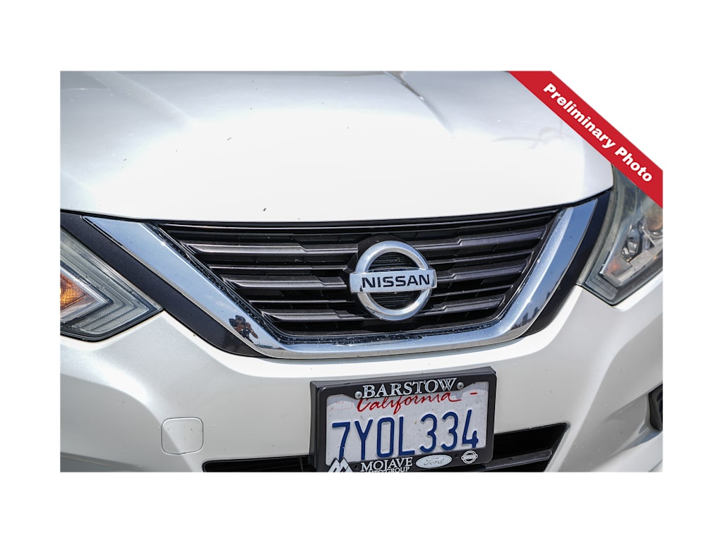 Thumbnail: 2016 Nissan Altima - 14