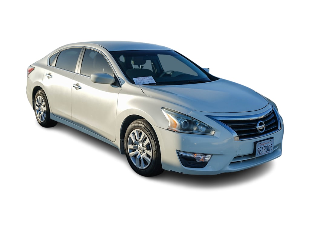 Thumbnail: 2015 Nissan Altima - 13