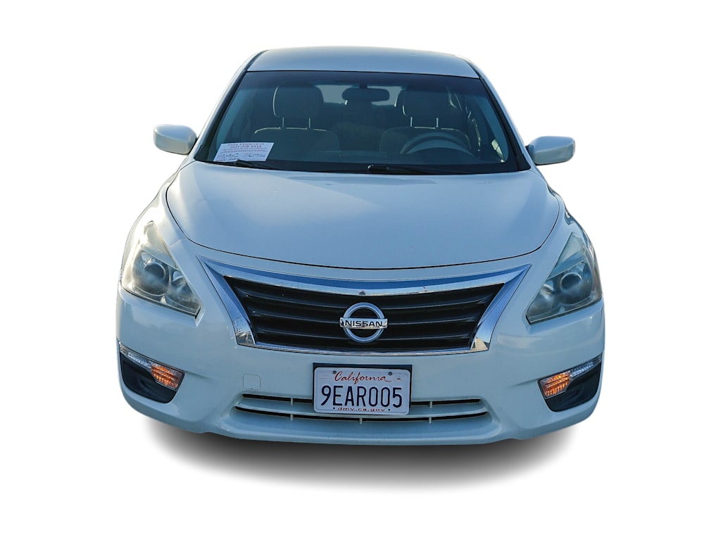 Thumbnail: 2015 Nissan Altima - 4