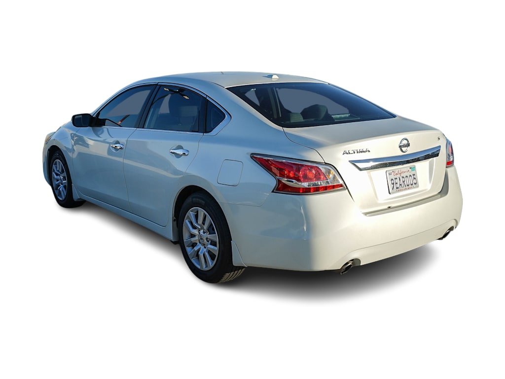Thumbnail: 2015 Nissan Altima - 2