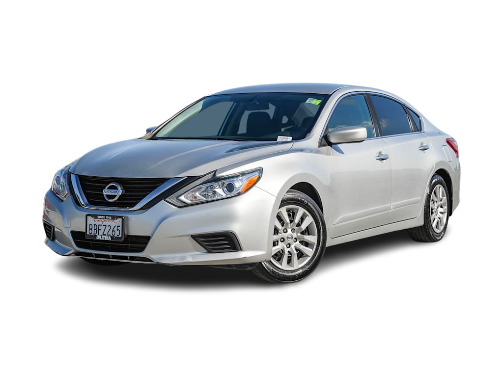 Used 2017 Nissan Altima S with VIN 1N4AL3AP9HC224151 for sale in Medford, OR