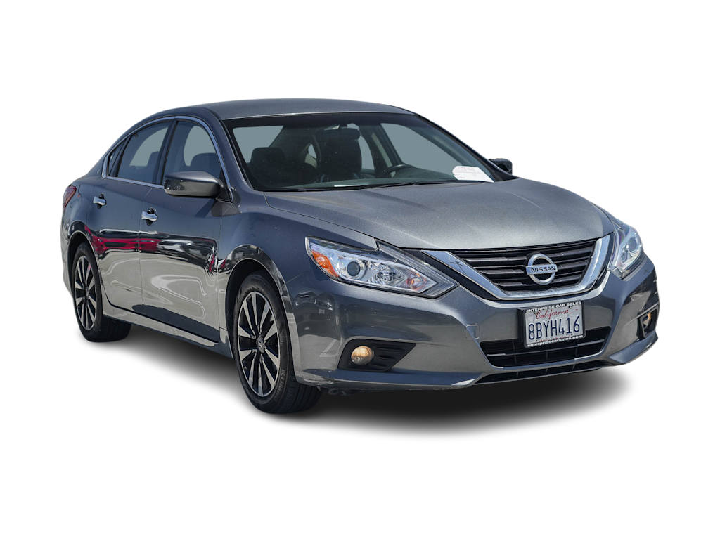 Thumbnail: 2018 Nissan Altima - 14