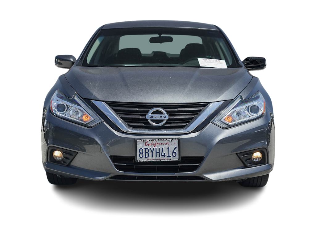 Thumbnail: 2018 Nissan Altima - 5