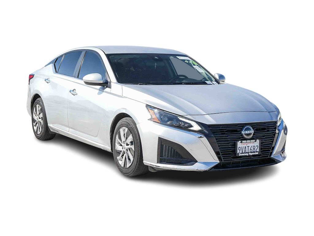 Thumbnail: 2023 Nissan Altima - 14