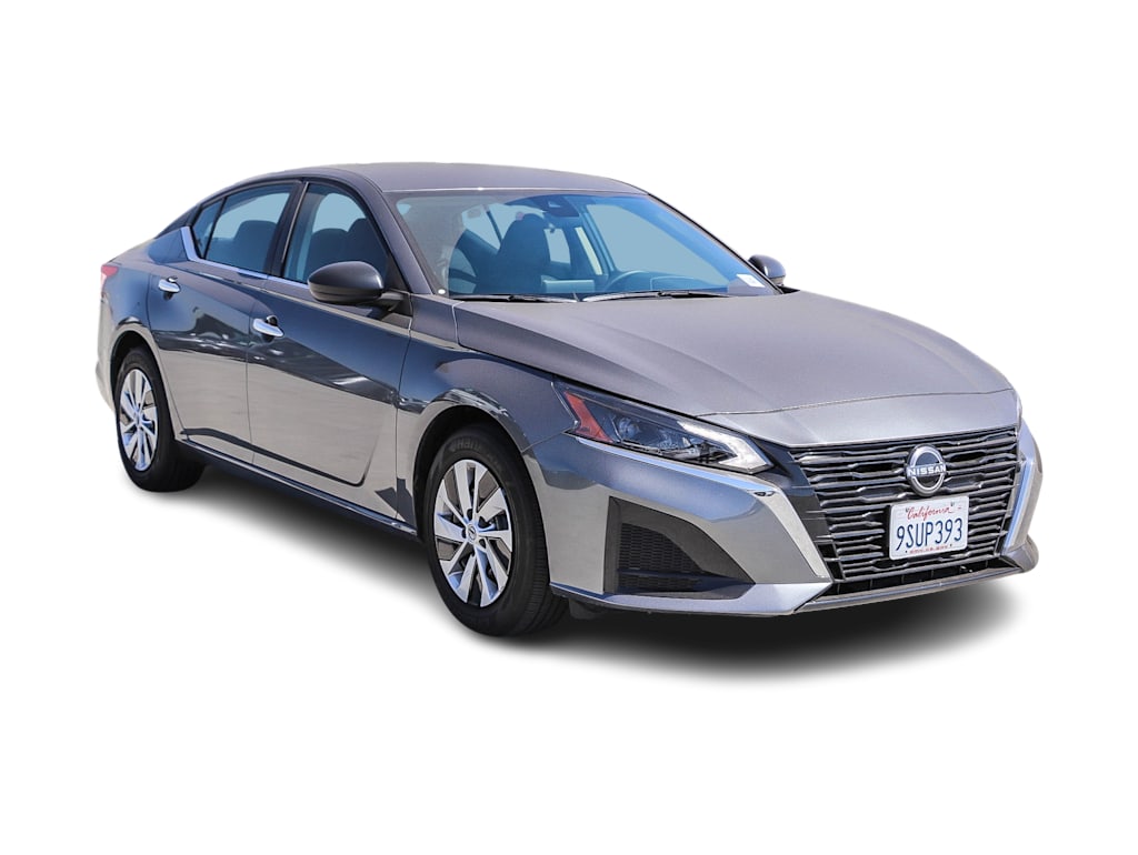 Thumbnail: 2025 Nissan Altima - 14