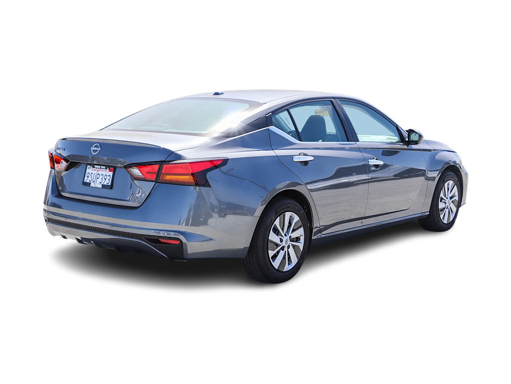 Thumbnail: 2025 Nissan Altima - 16