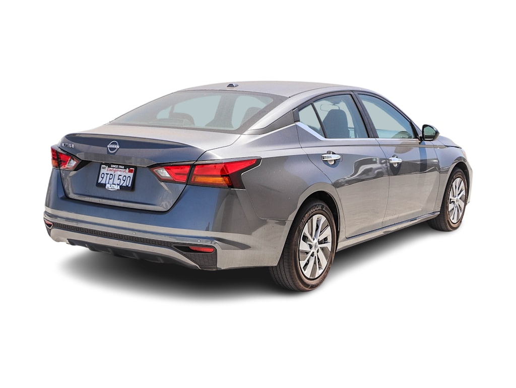 Thumbnail: 2025 Nissan Altima - 16