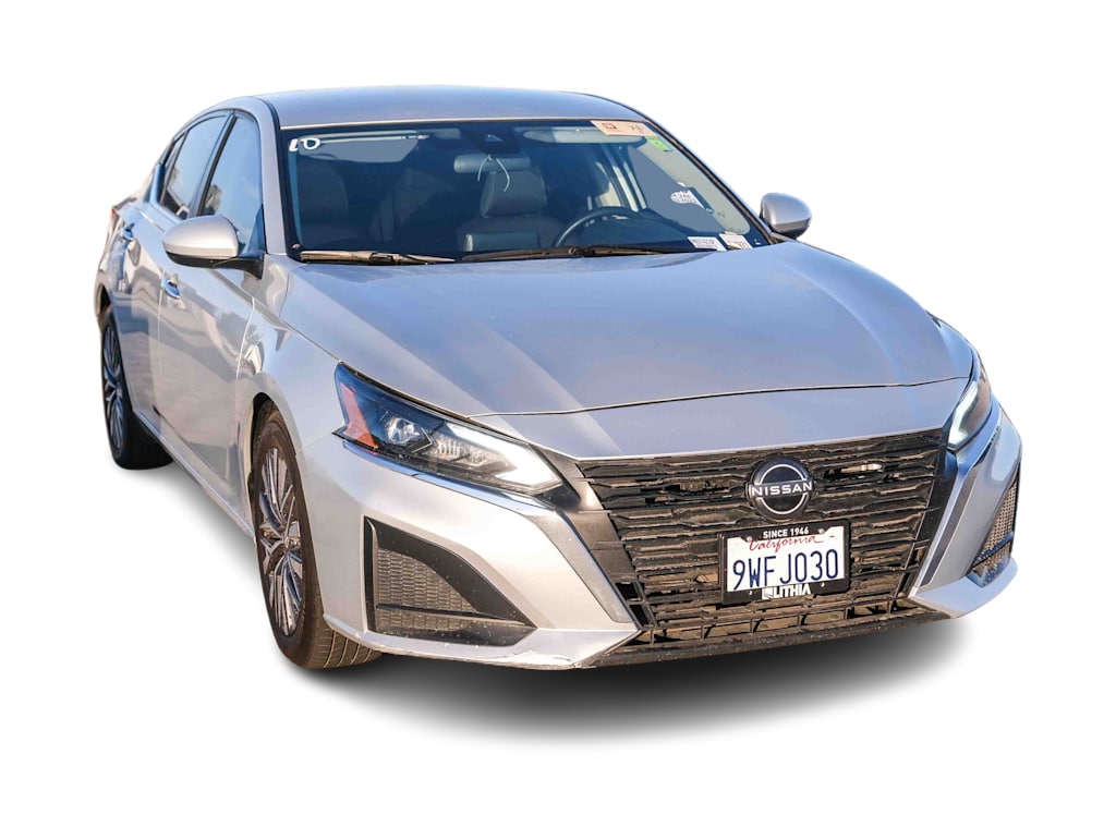 Thumbnail: 2023 Nissan Altima - 11