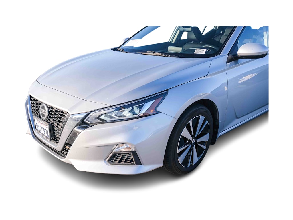 Thumbnail: 2021 Nissan Altima - 19