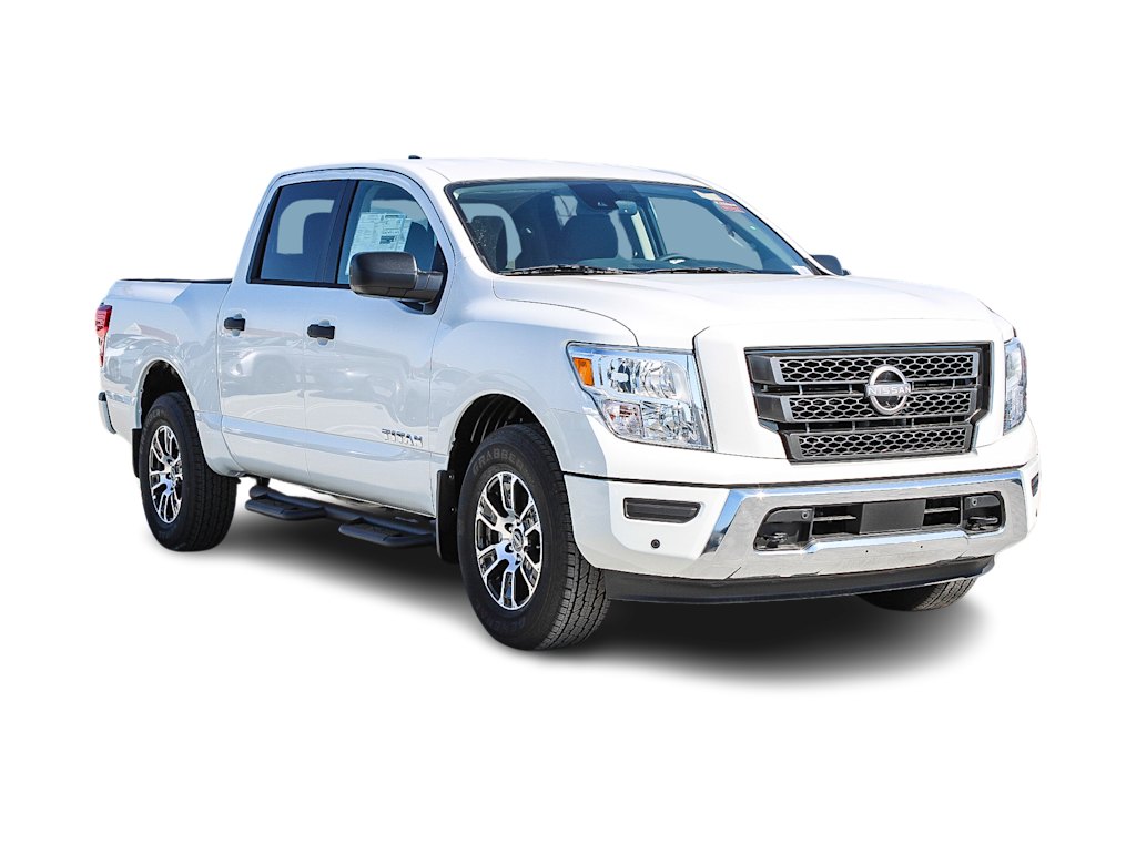 2023 Nissan Titan SV 18