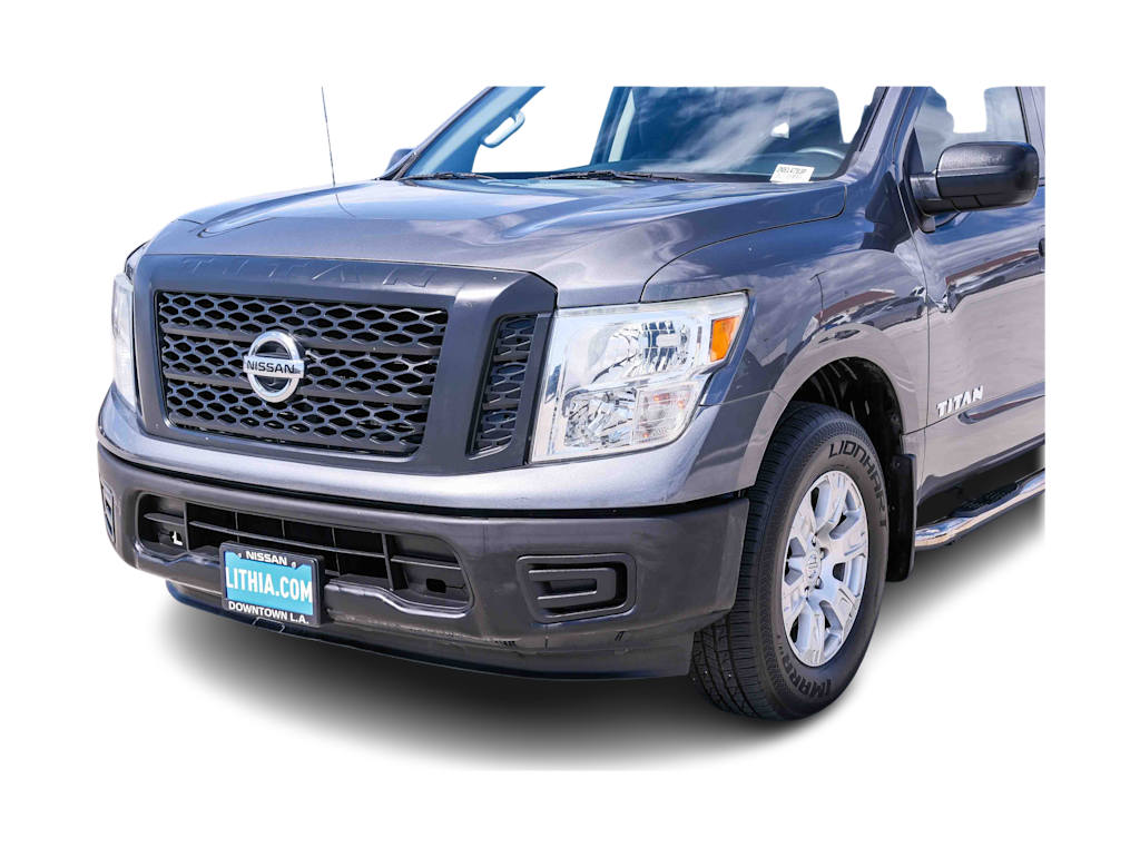 Thumbnail: 2018 Nissan Titan - 21