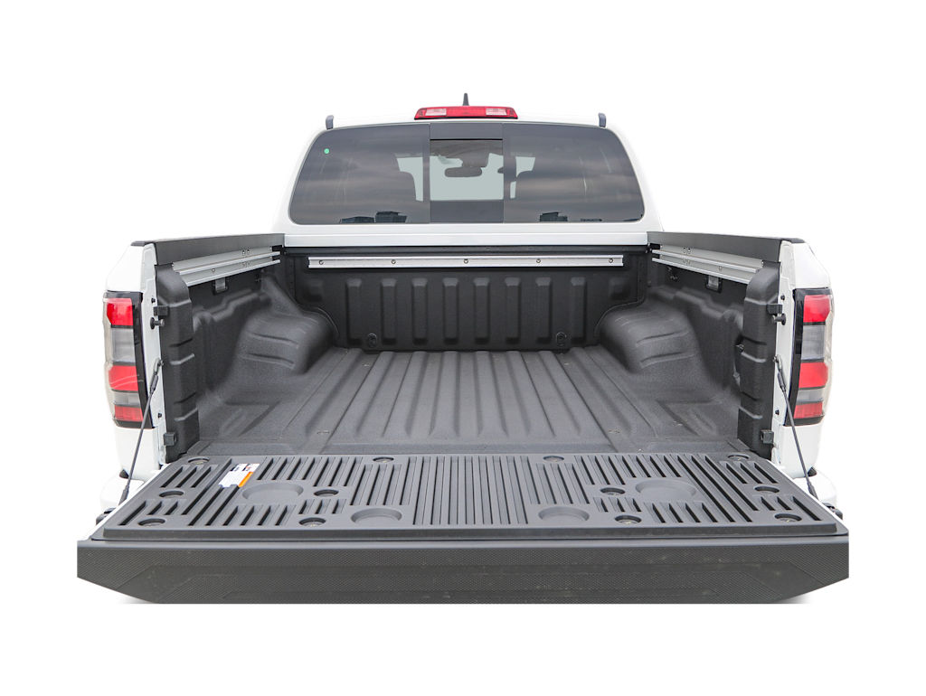 Thumbnail: 2025 Nissan Frontier - 16