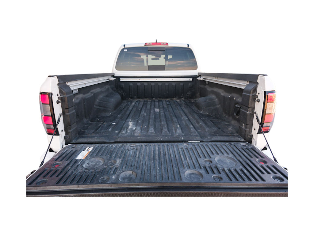 Thumbnail: 2023 Nissan Frontier - 15