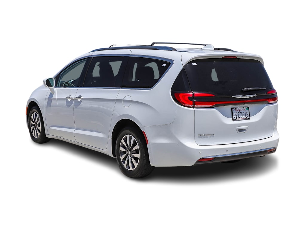 Thumbnail: 2021 Chrysler Pacifica - 3
