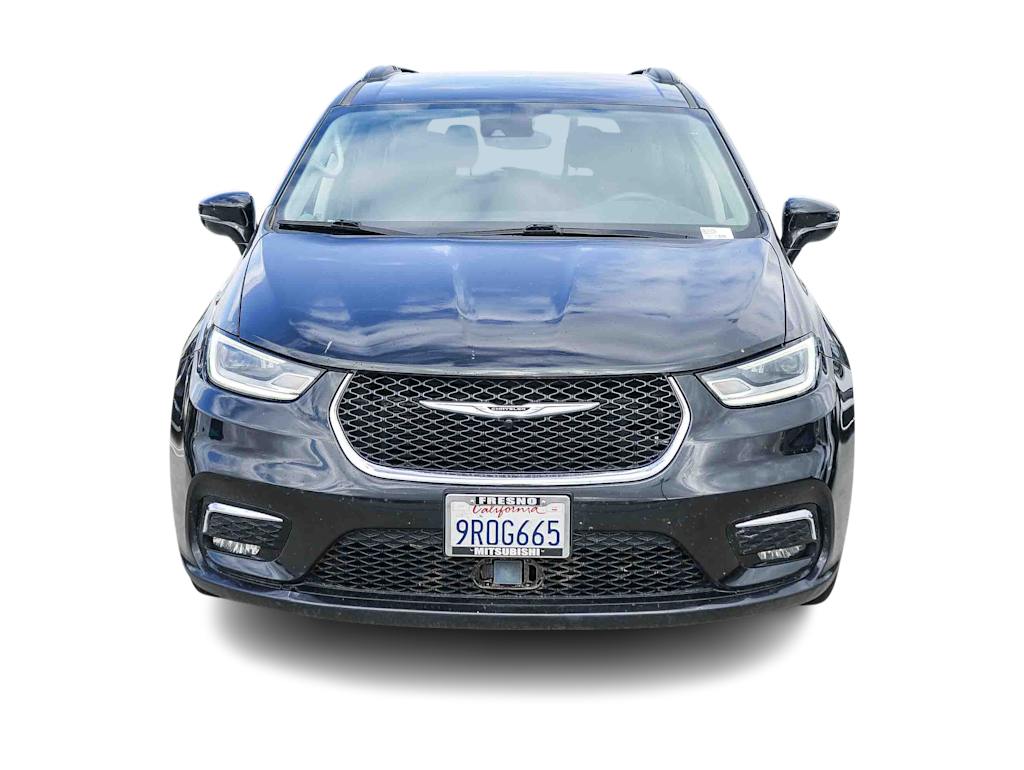 Thumbnail: 2022 Chrysler Pacifica - 5