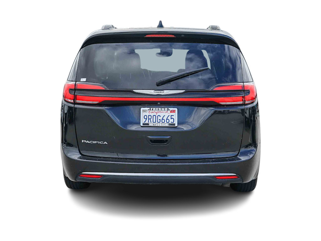 Thumbnail: 2022 Chrysler Pacifica - 4