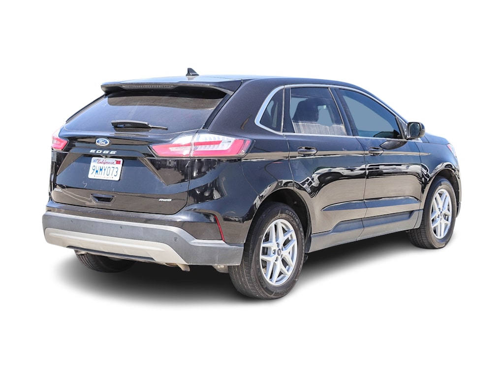 Thumbnail: 2021 Ford Edge - 16