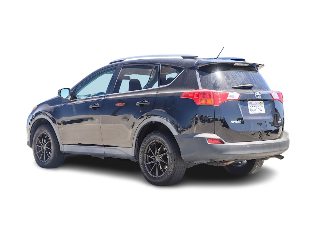 Thumbnail: 2015 Toyota RAV4 - 3