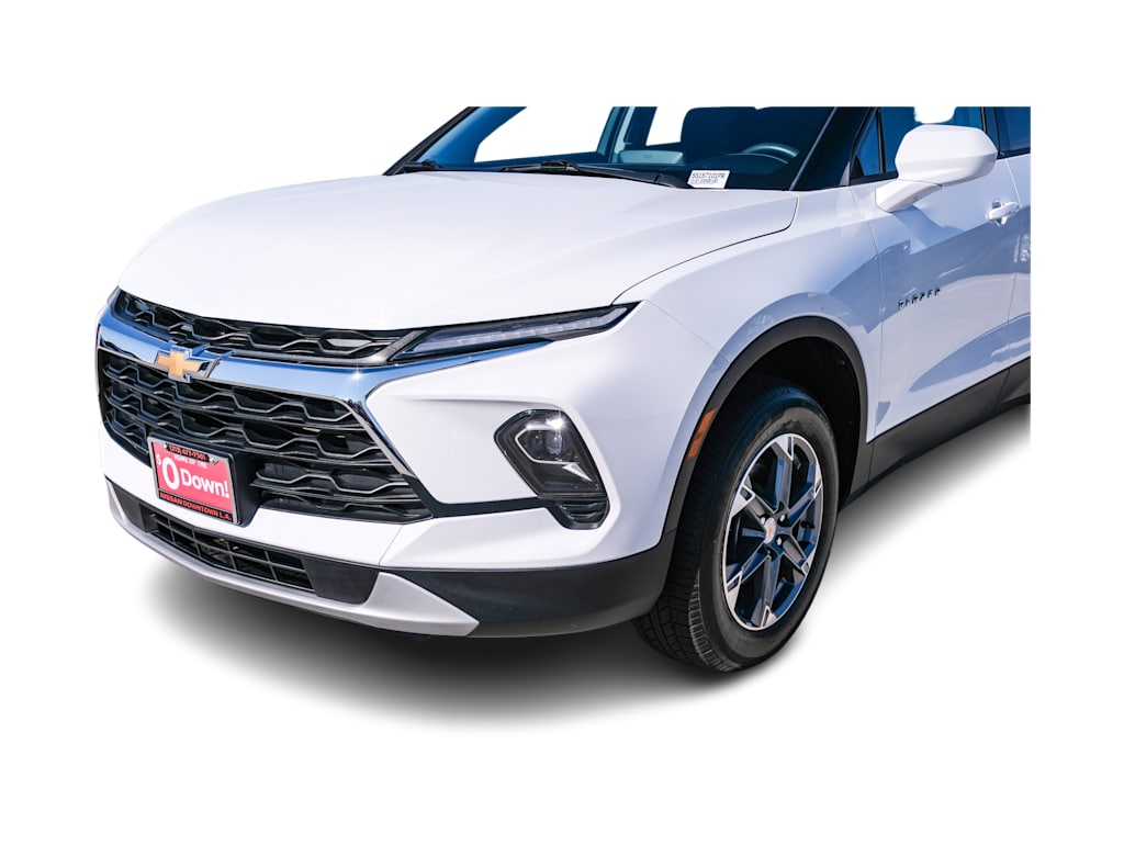 Thumbnail: 2025 Chevrolet Blazer - 21