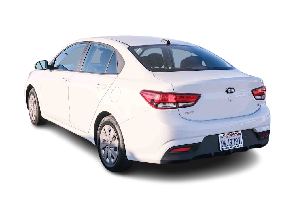 Thumbnail: 2019 Kia Rio - 3