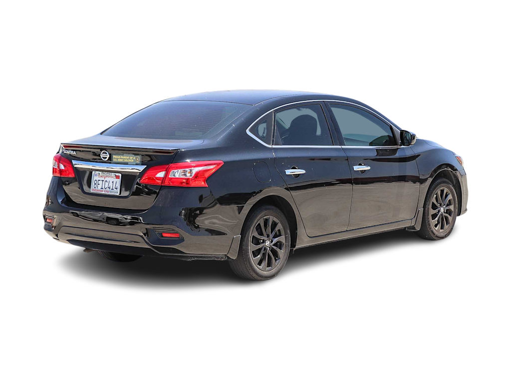 Thumbnail: 2018 Nissan Sentra - 16