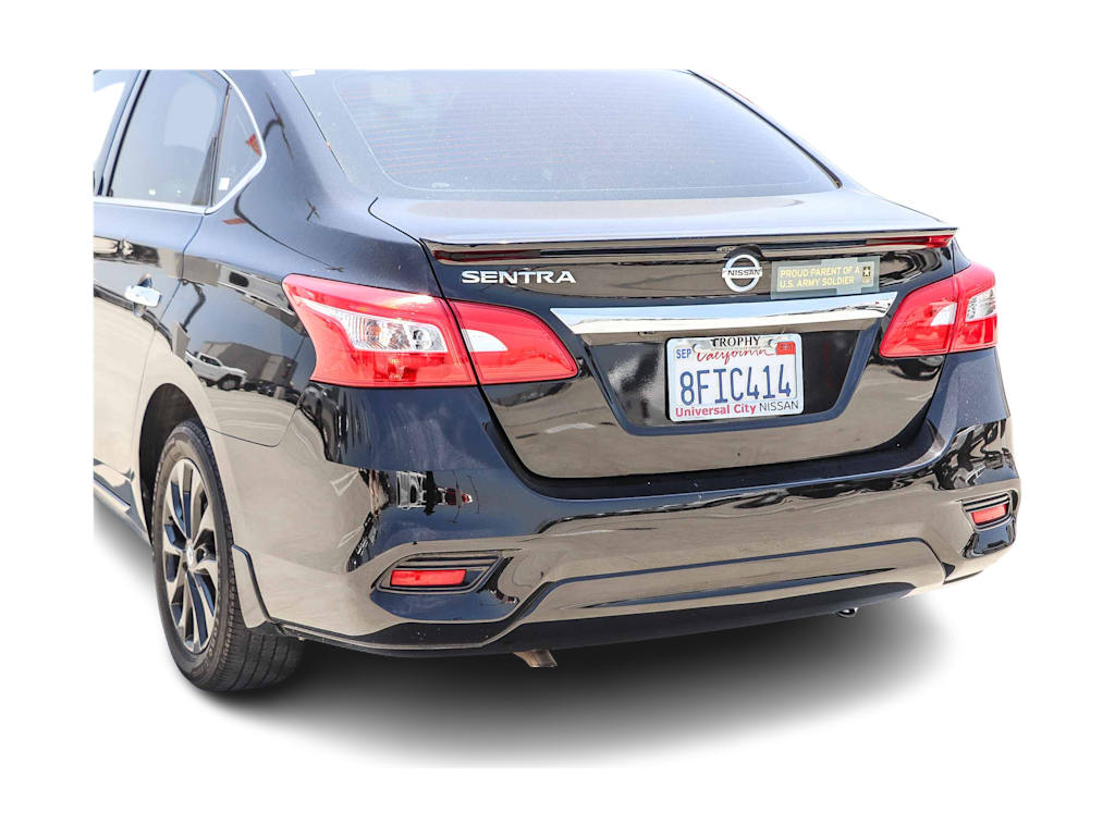 Thumbnail: 2018 Nissan Sentra - 18