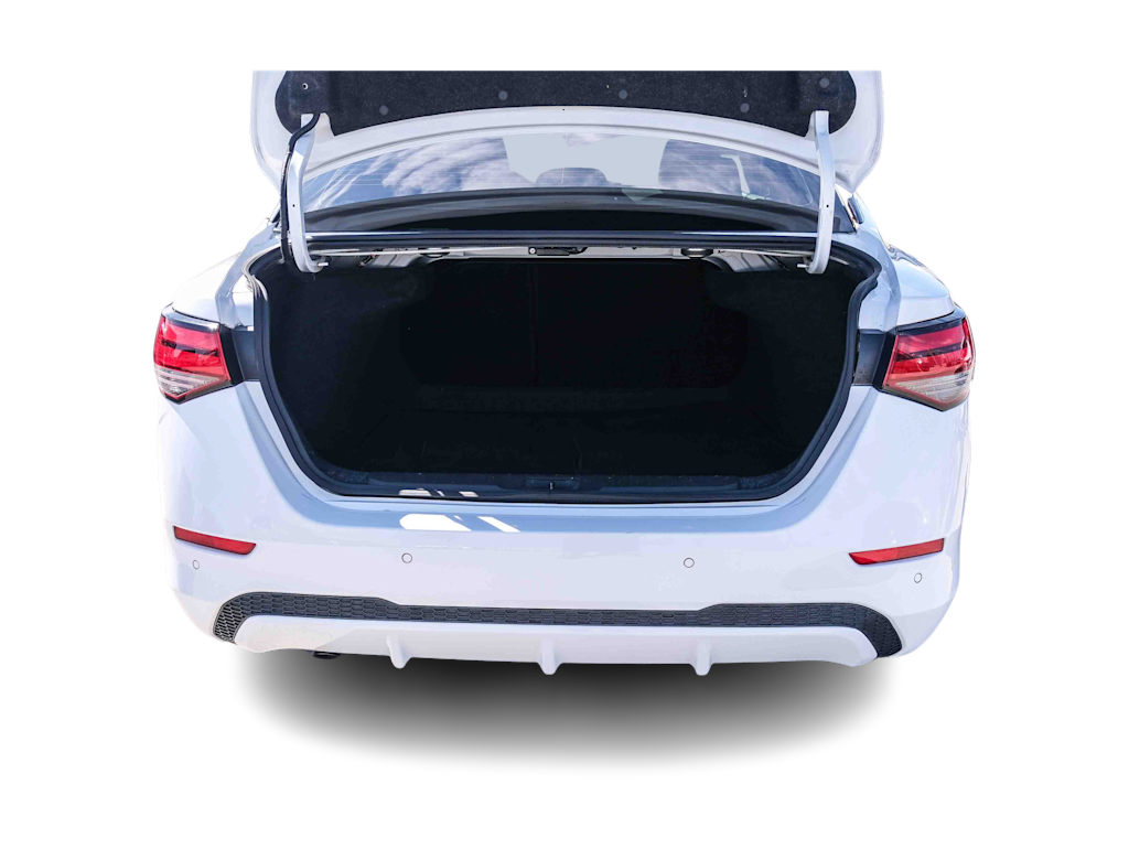 Thumbnail: 2021 Nissan Sentra - 15