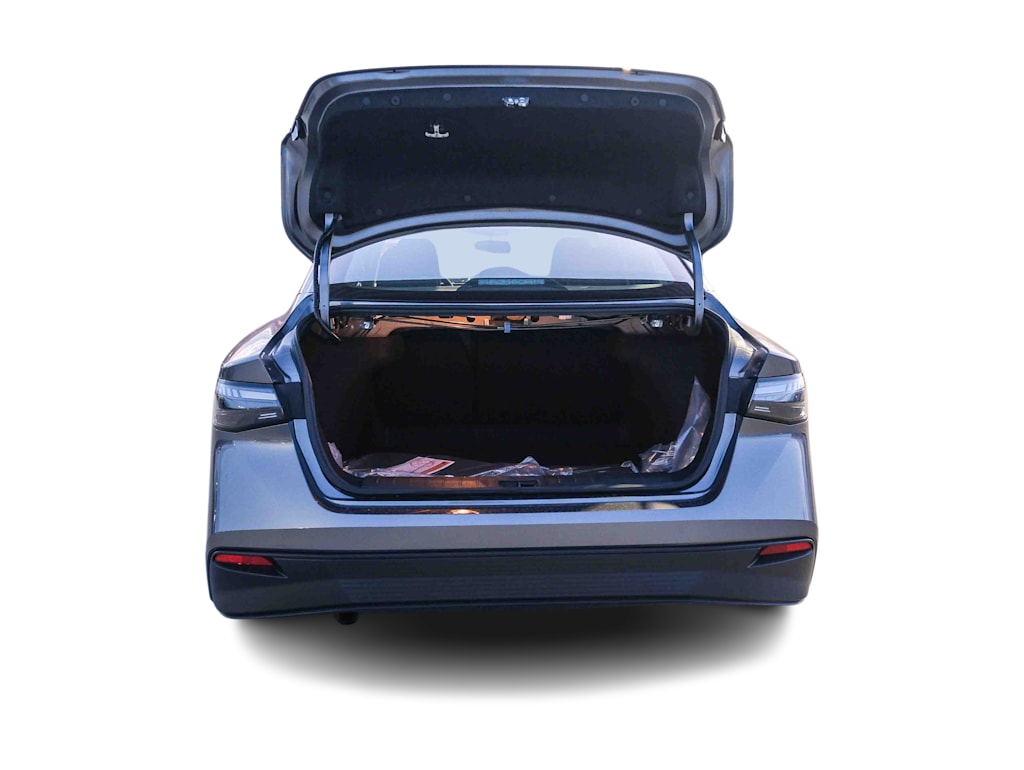 Thumbnail: 2027 Nissan Sentra - 15