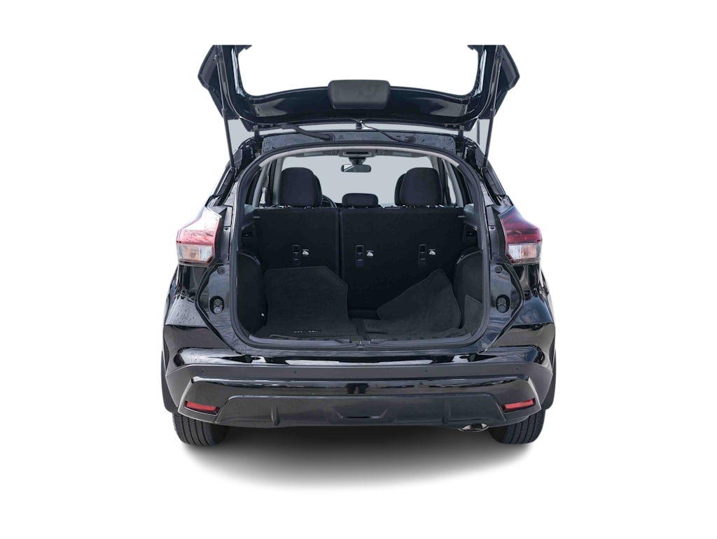 Thumbnail: 2025 Nissan Kicks - 16