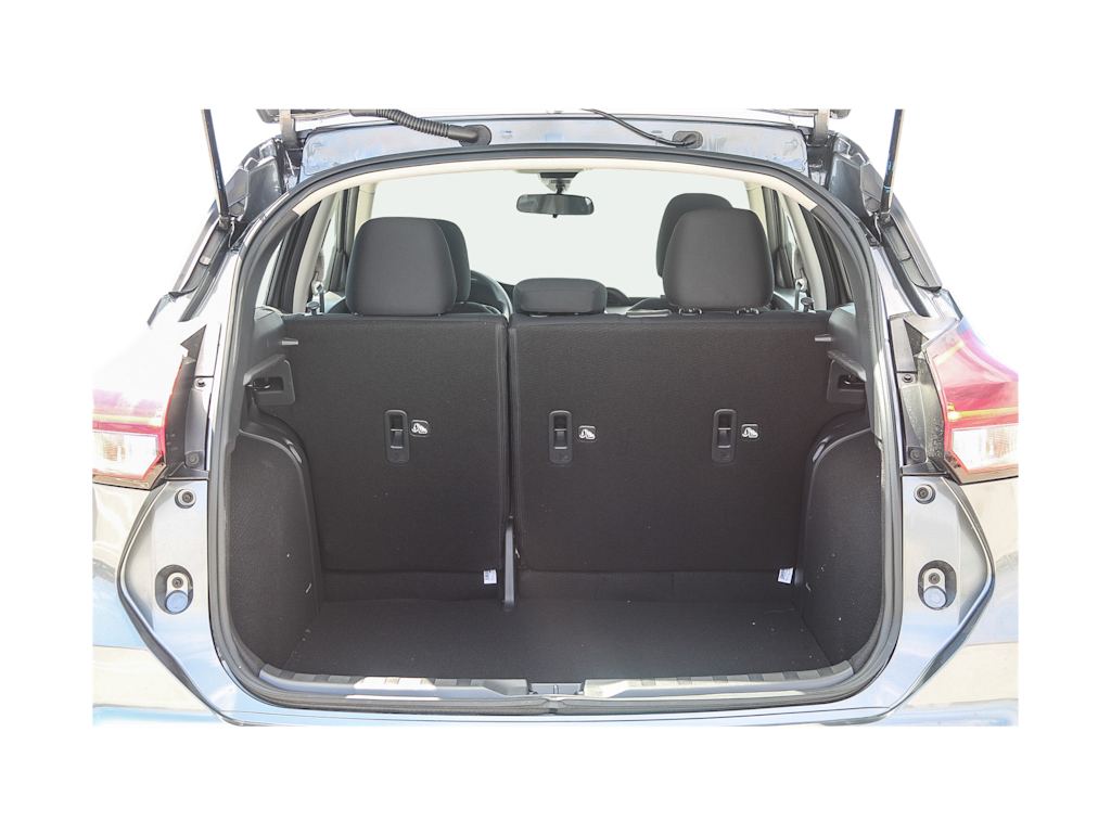 Thumbnail: 2025 Nissan Kicks - 16