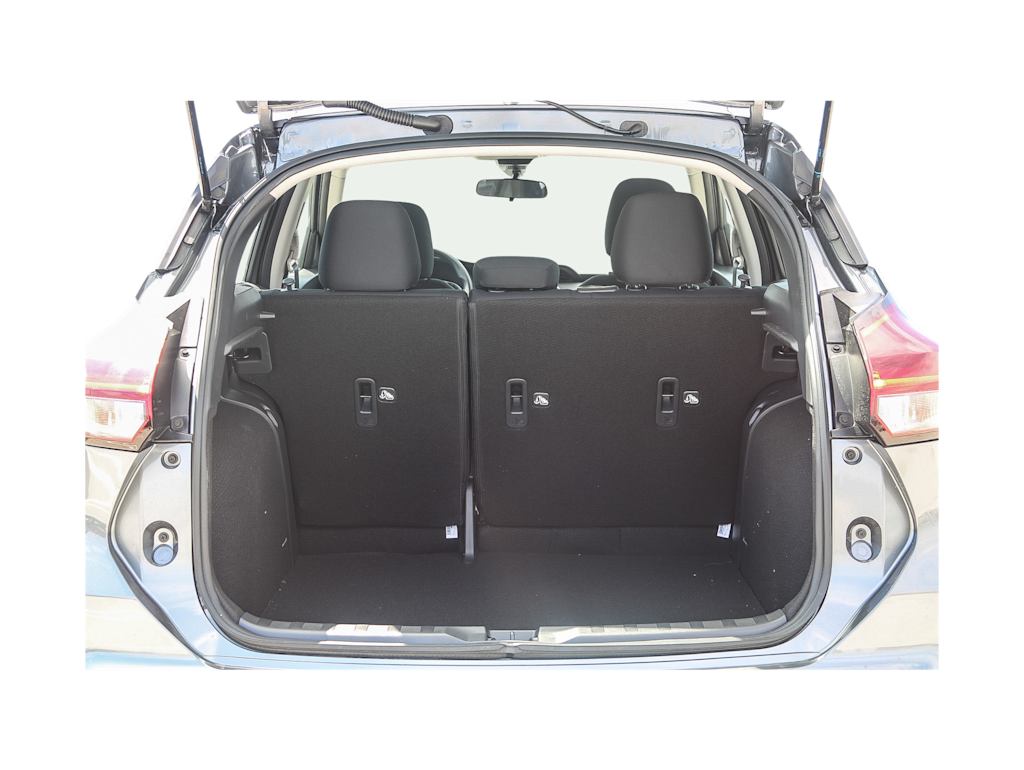 Thumbnail: 2025 Nissan Kicks - 16