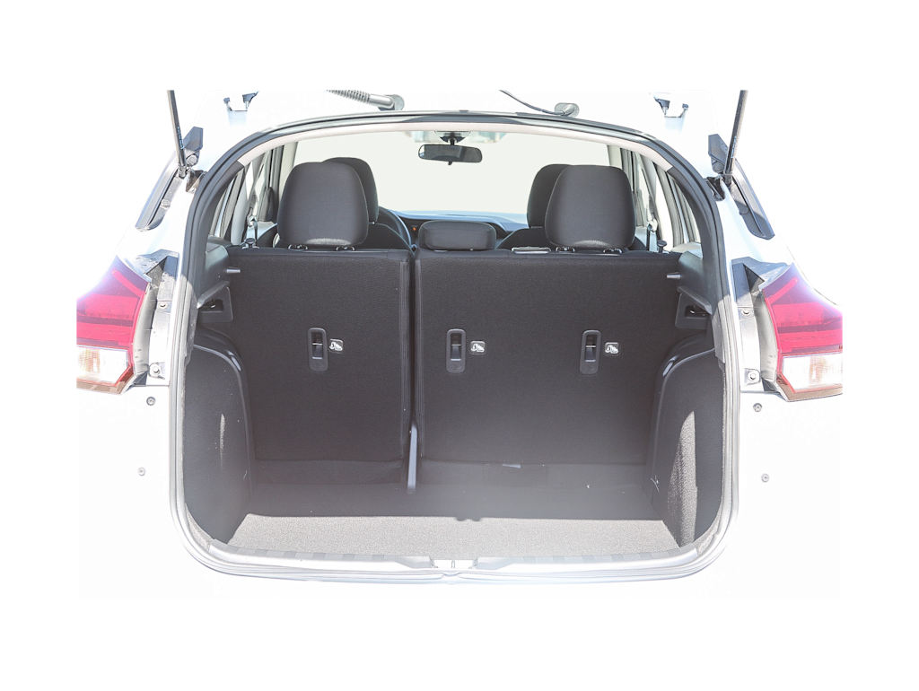 Thumbnail: 2025 Nissan Kicks - 16