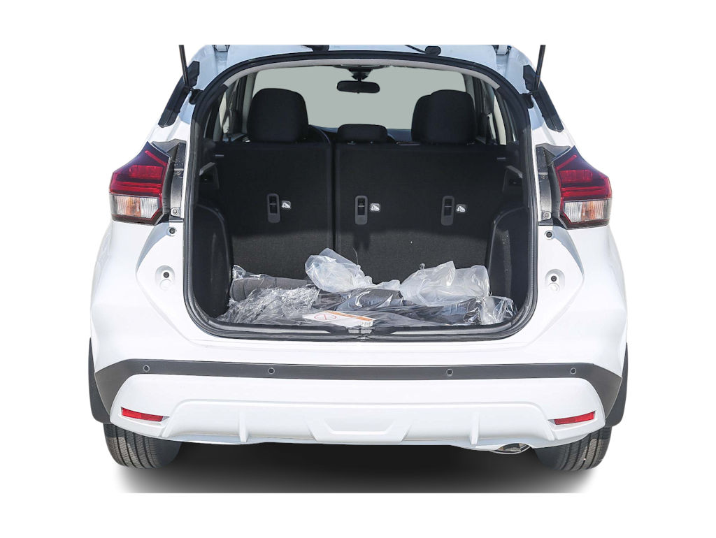 Thumbnail: 2025 Nissan Kicks - 28