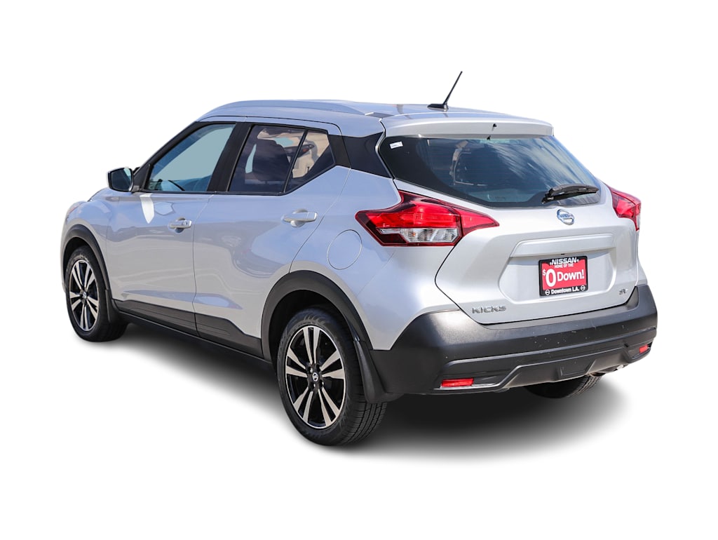 Thumbnail: 2019 Nissan Kicks - 3