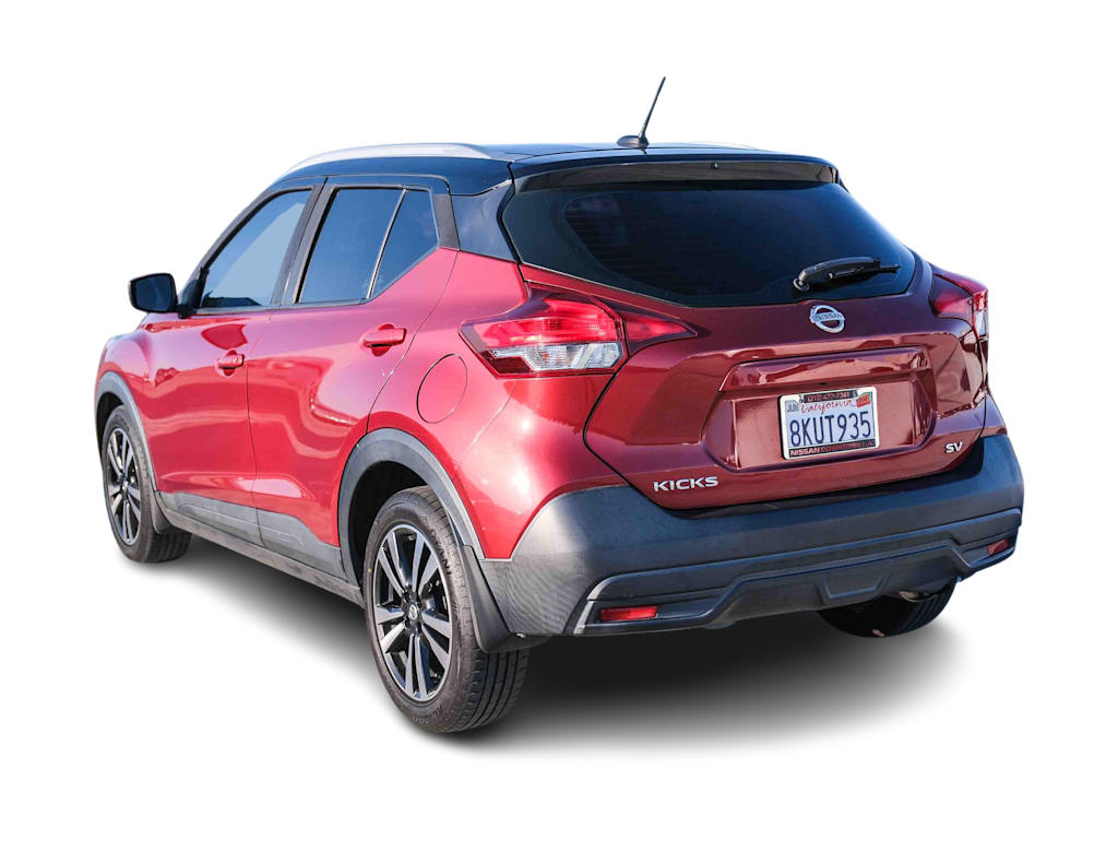 Thumbnail: 2019 Nissan Kicks - 3
